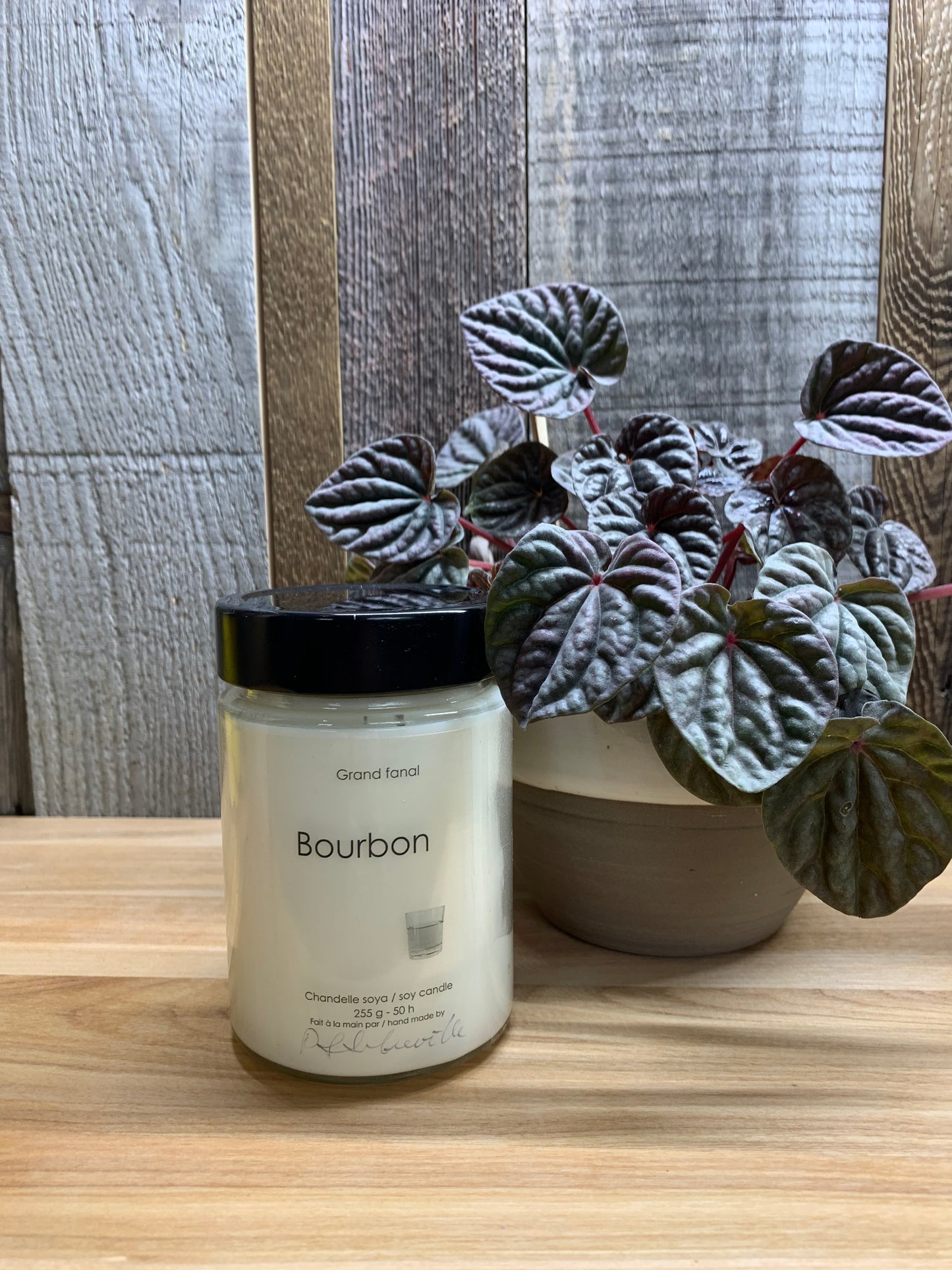 Bourbon soy candle